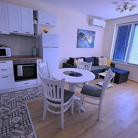 Nicky Holiday Flat Бургас Экстерьер фото