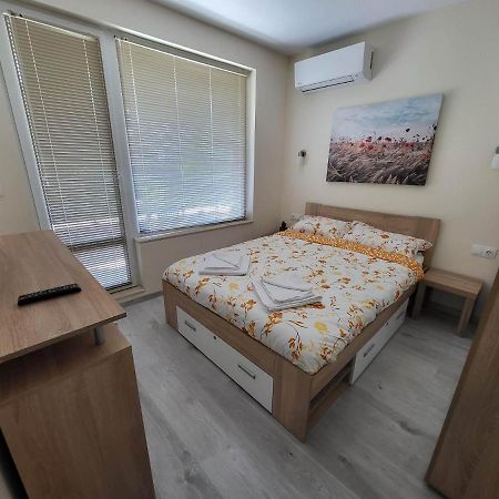 Nicky Holiday Flat Бургас Экстерьер фото