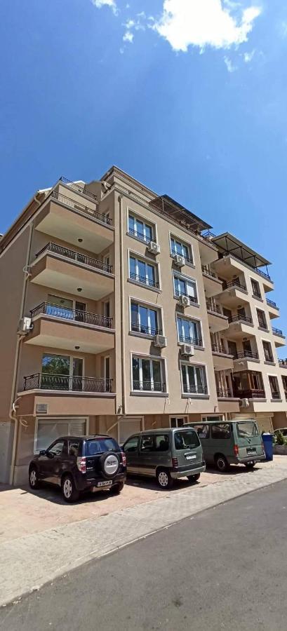 Nicky Holiday Flat Бургас Экстерьер фото